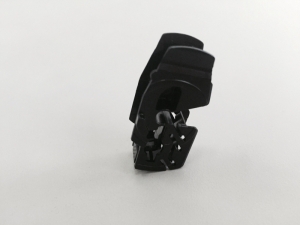 雨刮配件赢博在线厂，五金配件注塑厂，雨刮器生产厂家